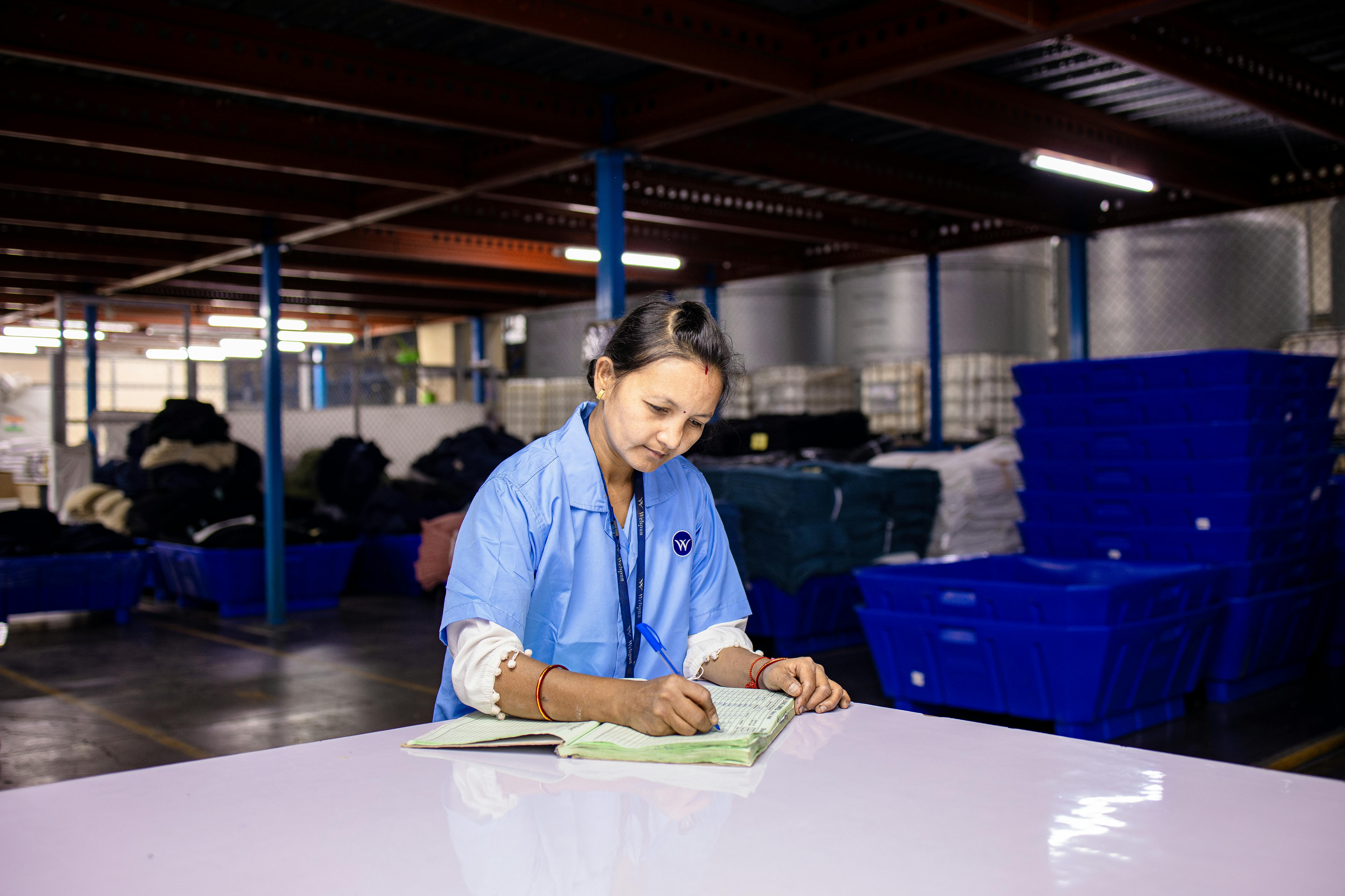Traceability Without Bureaucracy - Lessons from Real-World Fabrication Shops